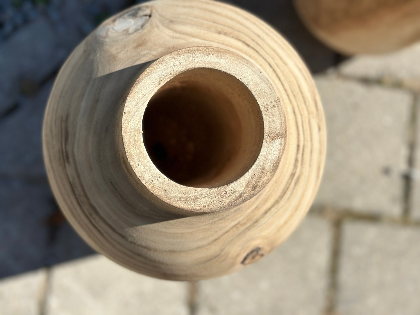 Deko-Vase aus Holz
