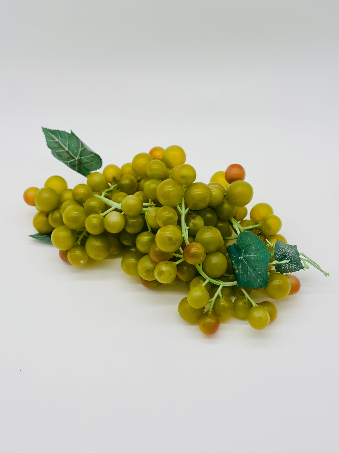 Weintraubenhänger aus Kunststoff