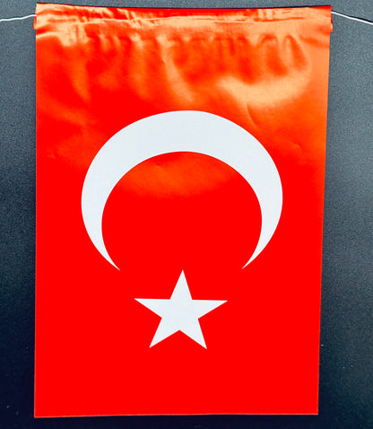 Fahnenketten aus Papier á 5 m (Länder)