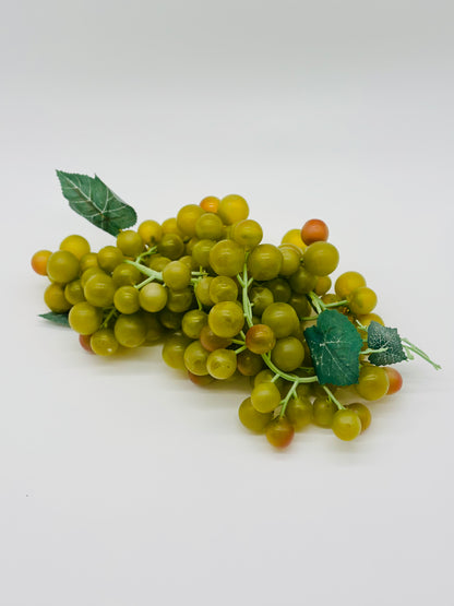 Weintraubenhänger aus Kunststoff