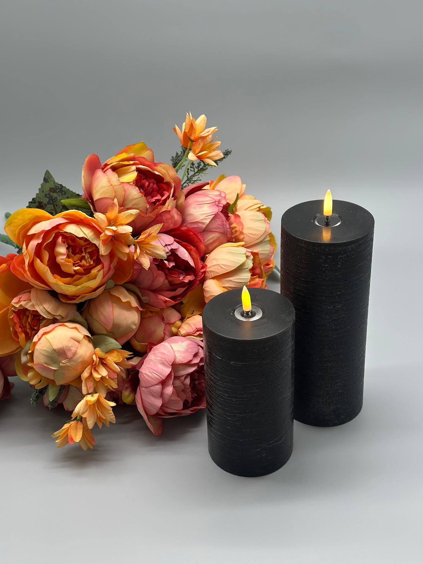 LED-Stumpenkerze Rustikal „melted" (7,8 x 20 cm)